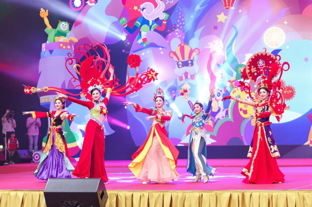 18在线观看年度粉丝盛典